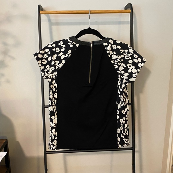 Banana Republic Top - Picture 2 of 3